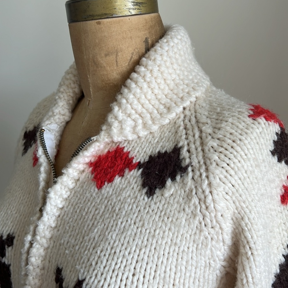1950’s Vintage Handmade Cowichan Horse Sweater - Picture 8 of 17